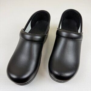 EUC Dansko Black Leather Clogs